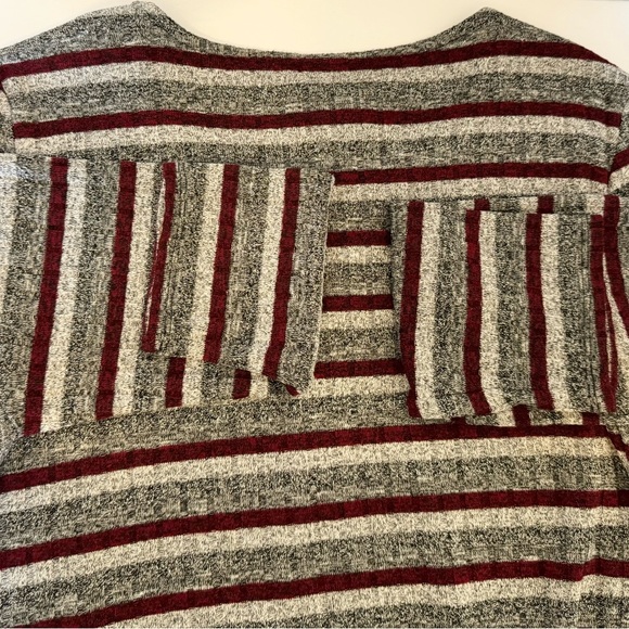 Ruby Rd Stripe Maroon Silver Metalic Thread Tunic Blouse XL SharkBite Hem Large - Picture 16 of 16